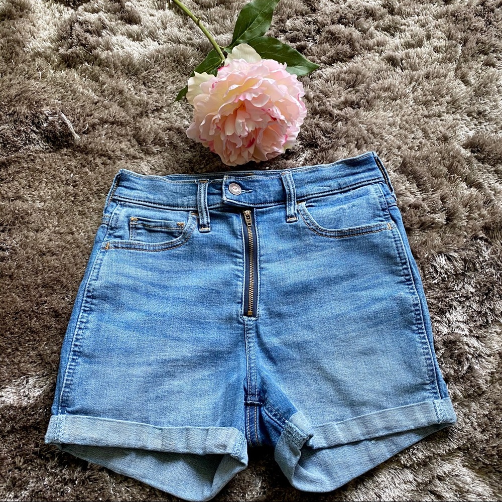 Hollister Ultra H-R Shorts